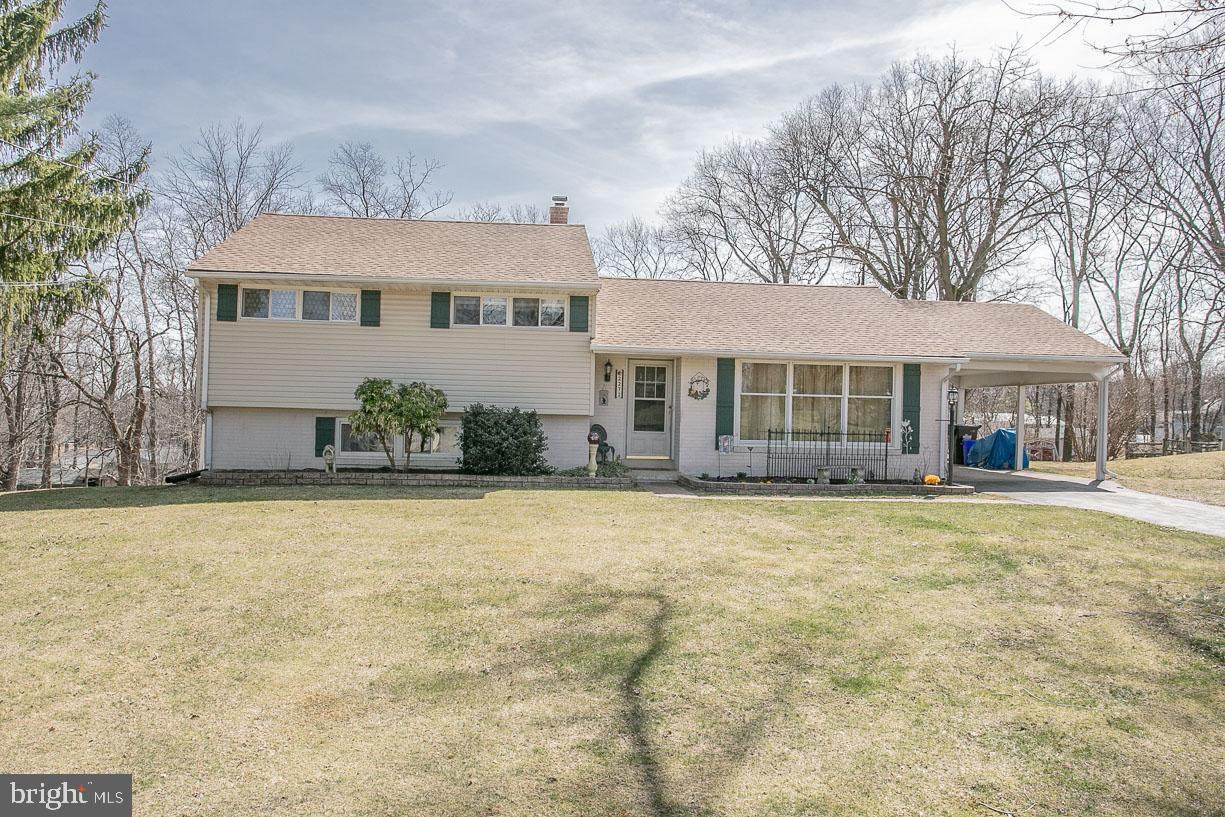 2272 Horseshoe Drive - Photo 1