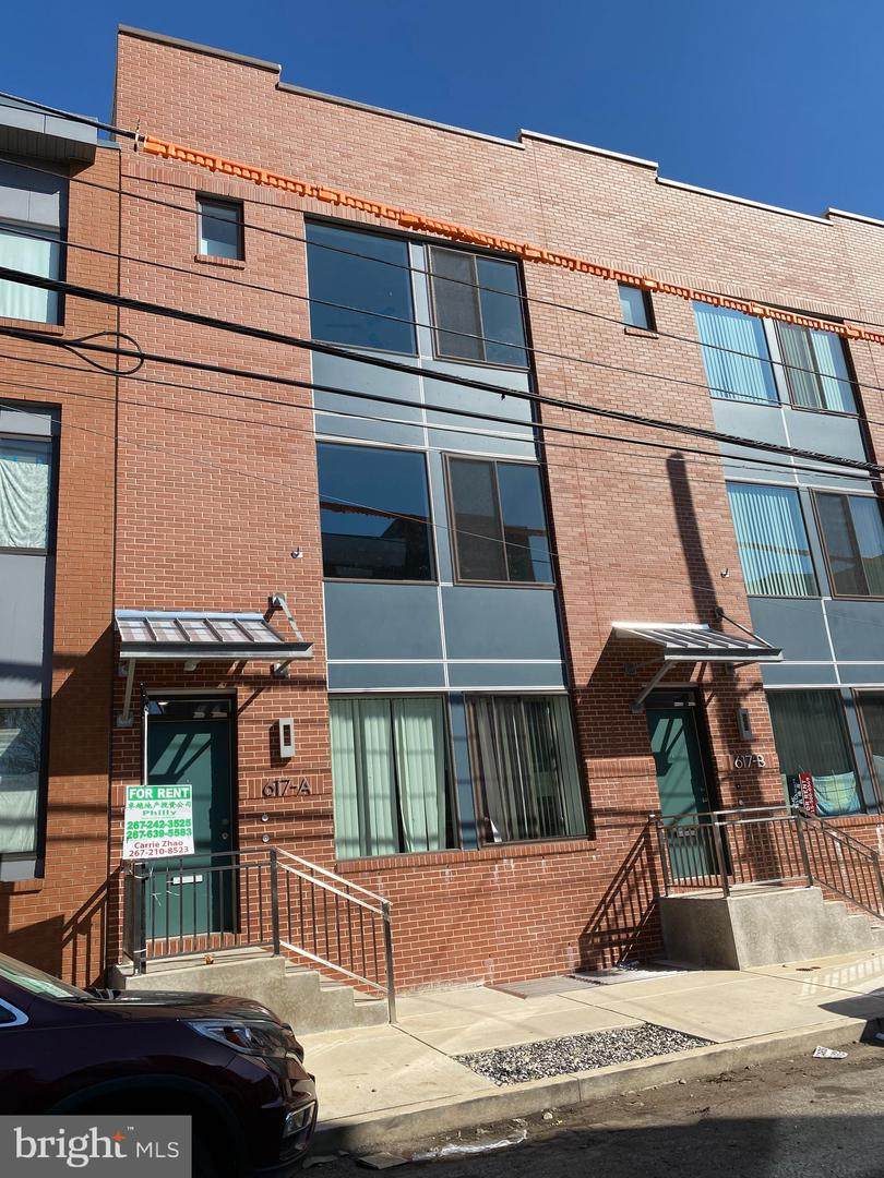 617 10TH Street - Photo 1