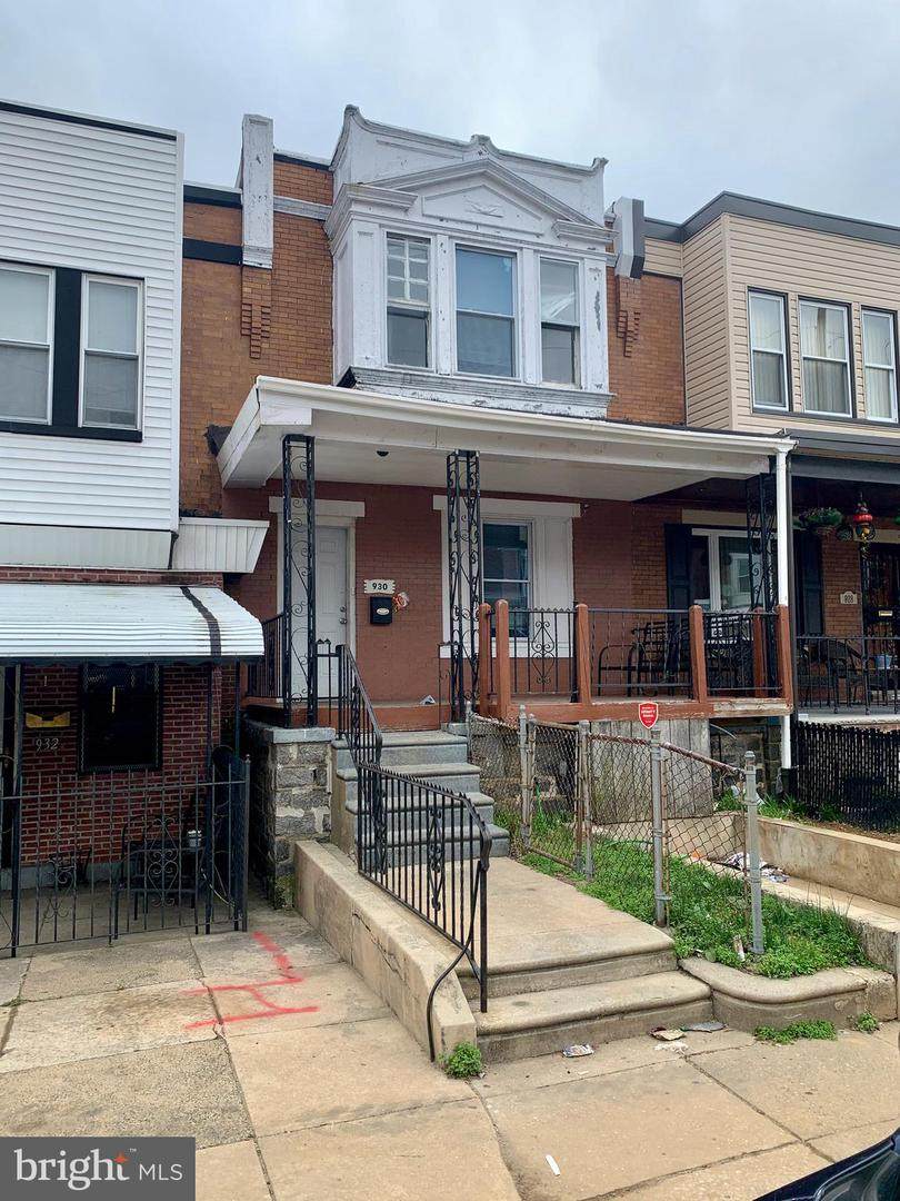 930 55TH Street - Photo 1
