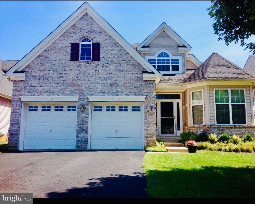 7 Norton Avenue - Photo 1