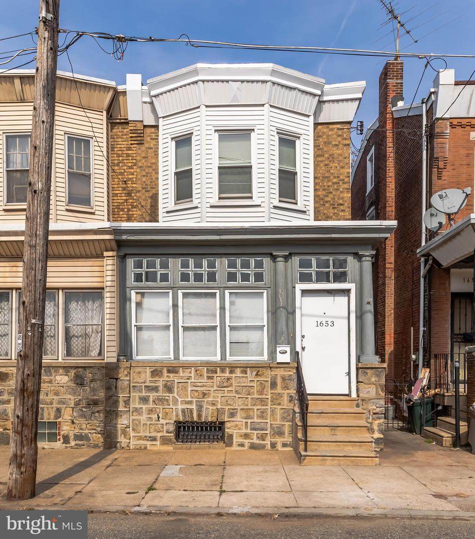 1653 Conklin Street - Photo 1