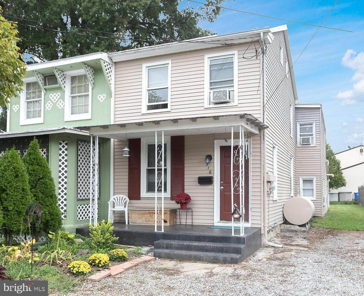 516 Chestnut Street - Photo 1