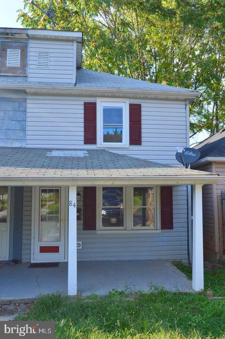84 Bond Street - Photo 1
