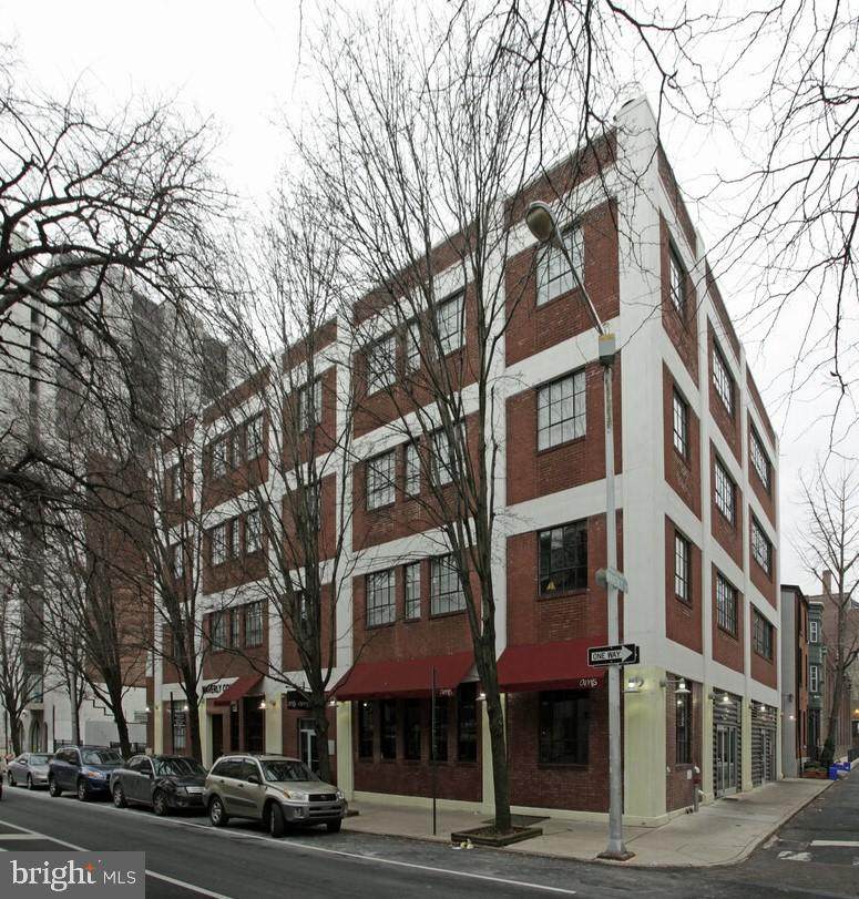 412 13TH Street - Photo 1
