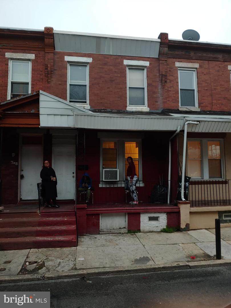 706 Madison Street - Photo 1