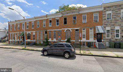 1919 Walbrook Avenue - Photo 1