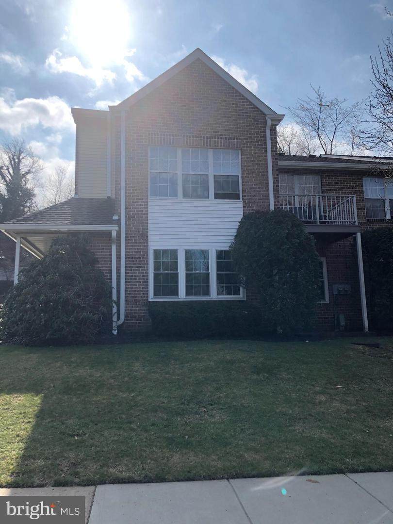 1301 Valley Glen Road - Photo 1