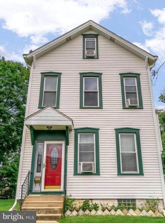 21 Central Avenue - Photo 1