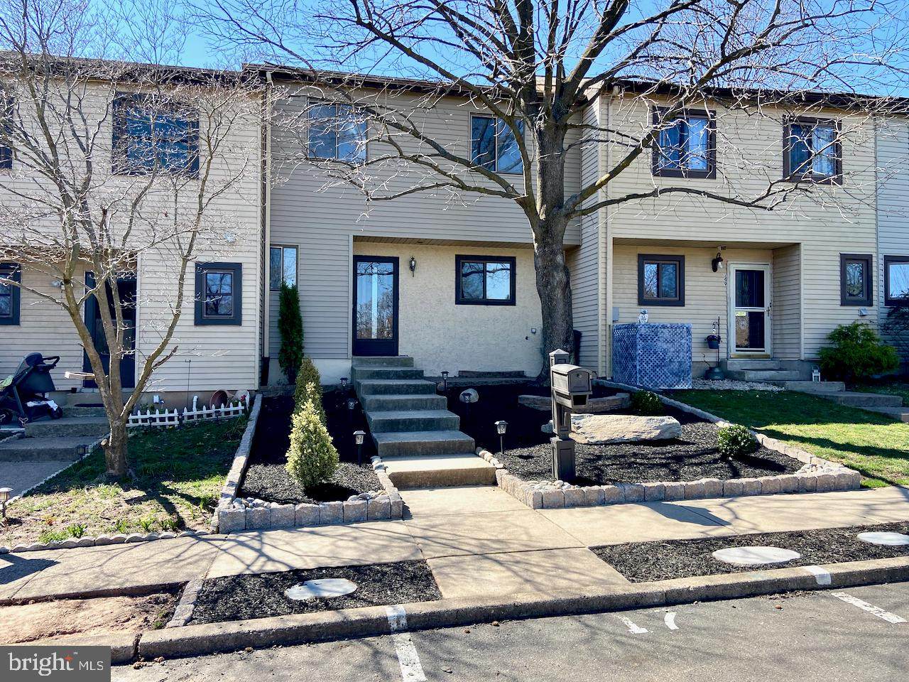 150 Knox Court - Photo 1