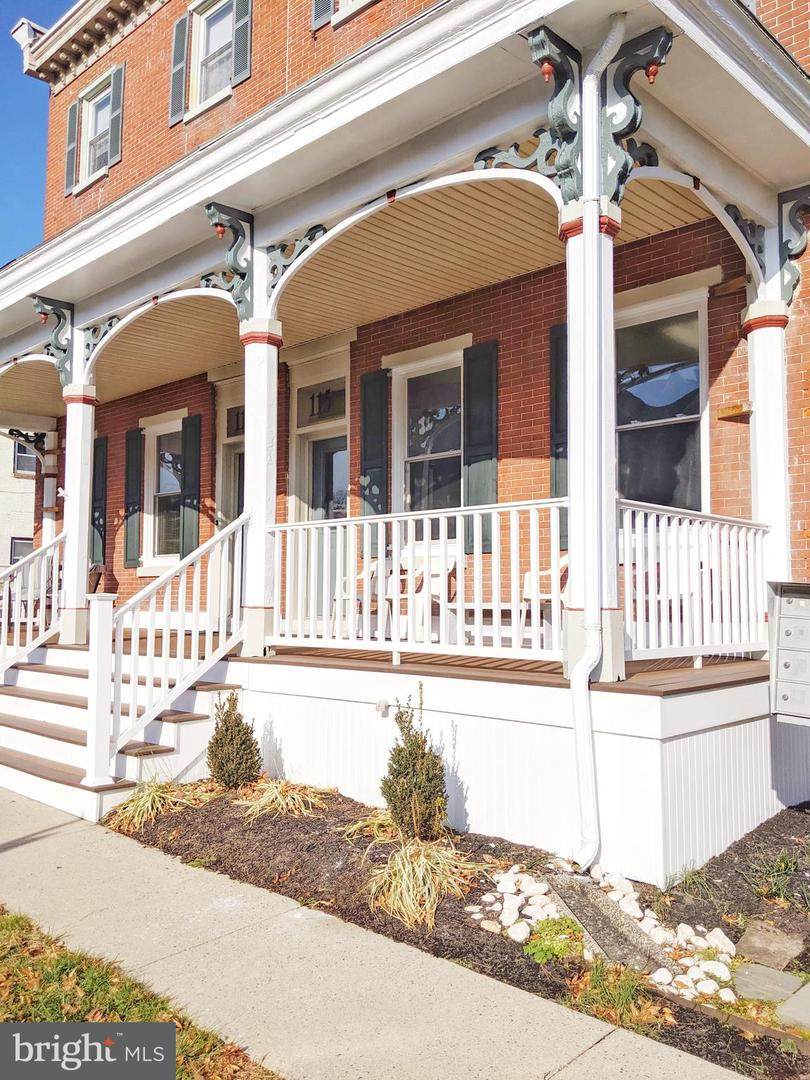 117 Main Street - Photo 1