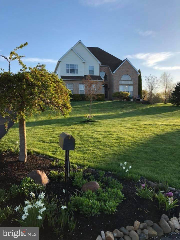 135 Gentry Drive - Photo 1