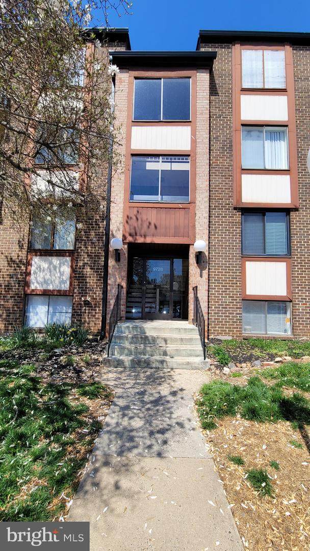 9728 Kingsbridge Drive - Photo 1