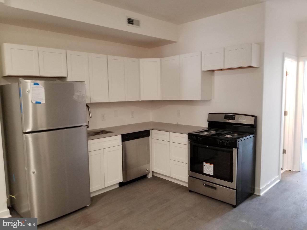 528-40 34TH Street - Photo 1