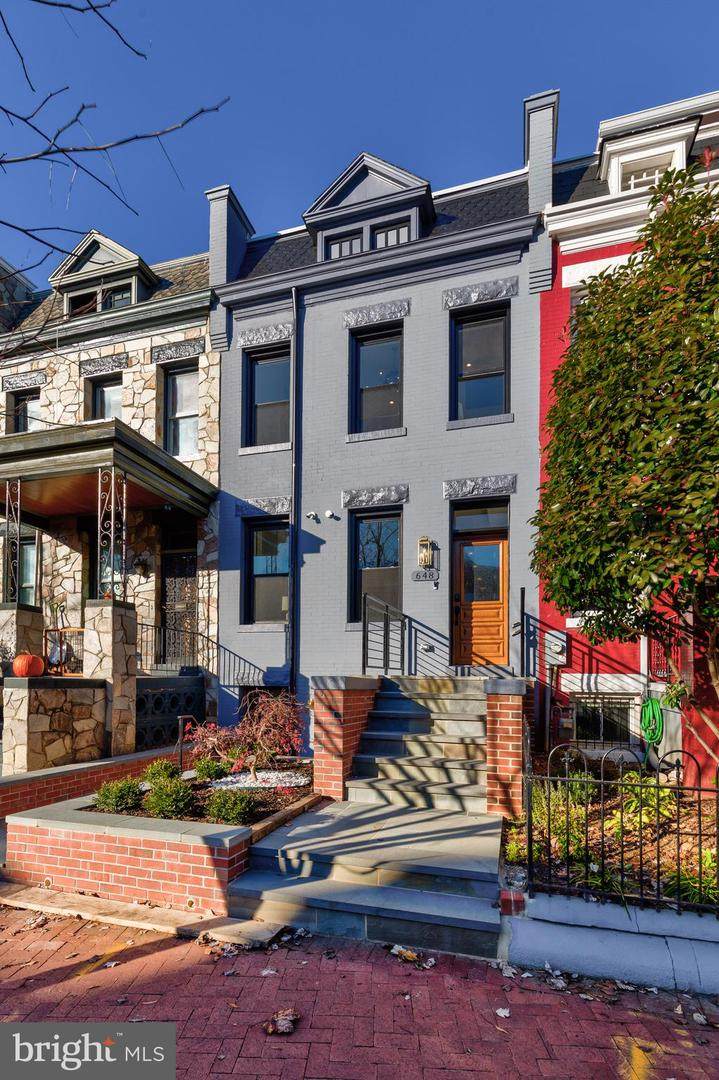648 F Street - Photo 1