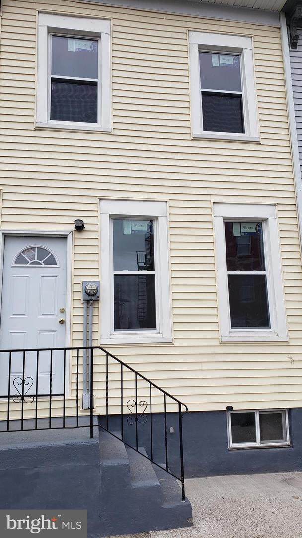 670 Clinton Avenue - Photo 1