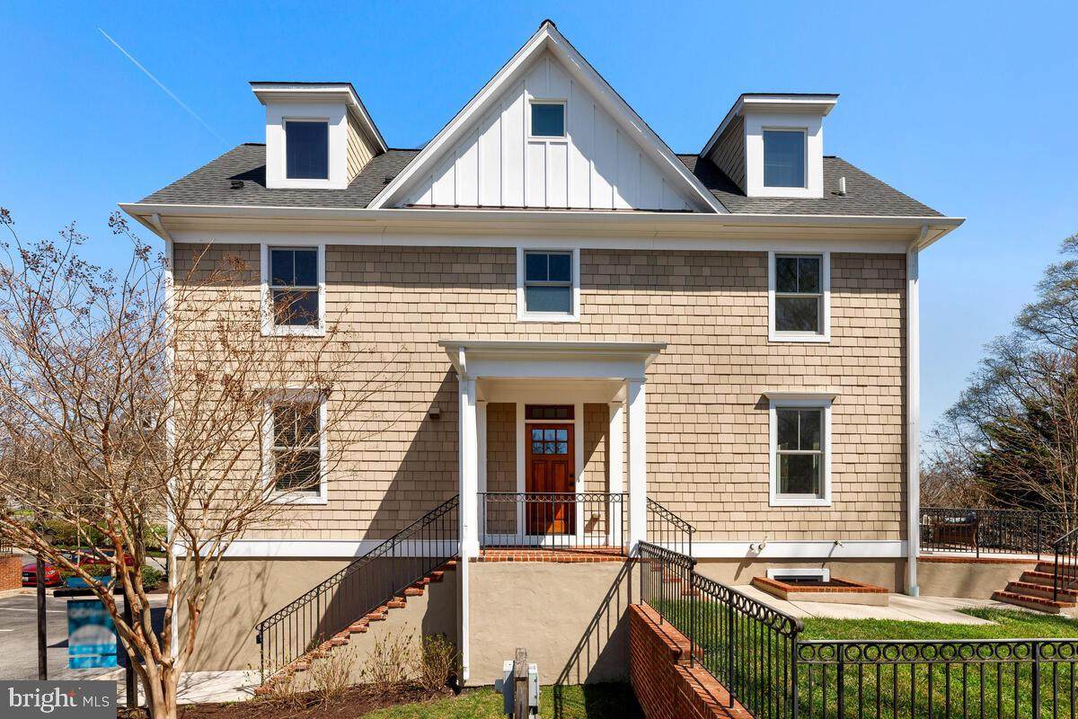 8803 Courts Way - Photo 1