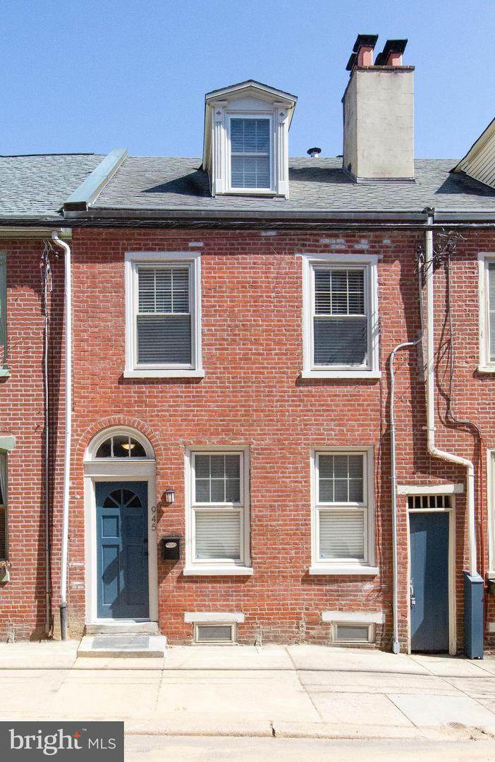 945 Lawrence Street - Photo 1