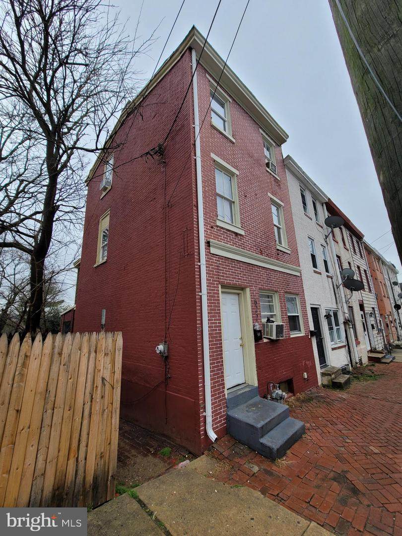 622 Green Street - Photo 1