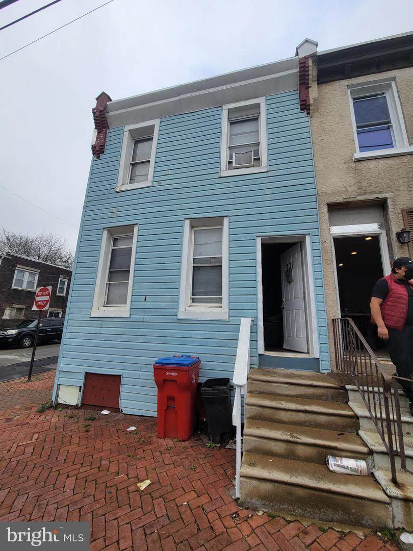 701 Arch Street - Photo 1