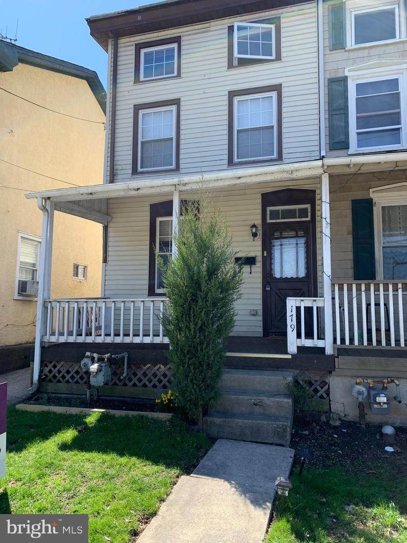 179 Front Street - Photo 1