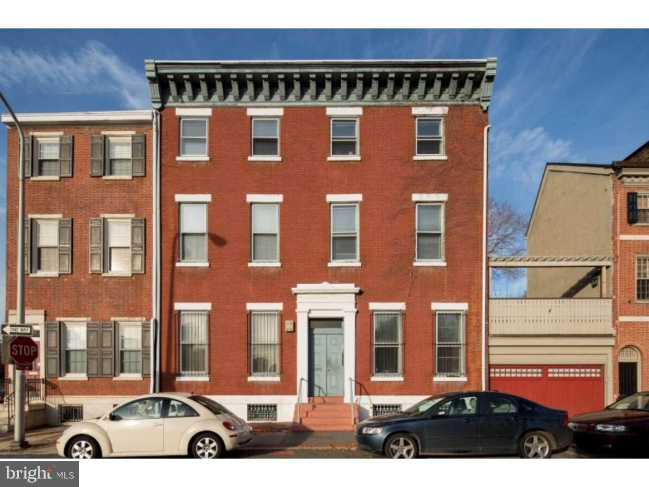 427 Vine Street - Photo 1