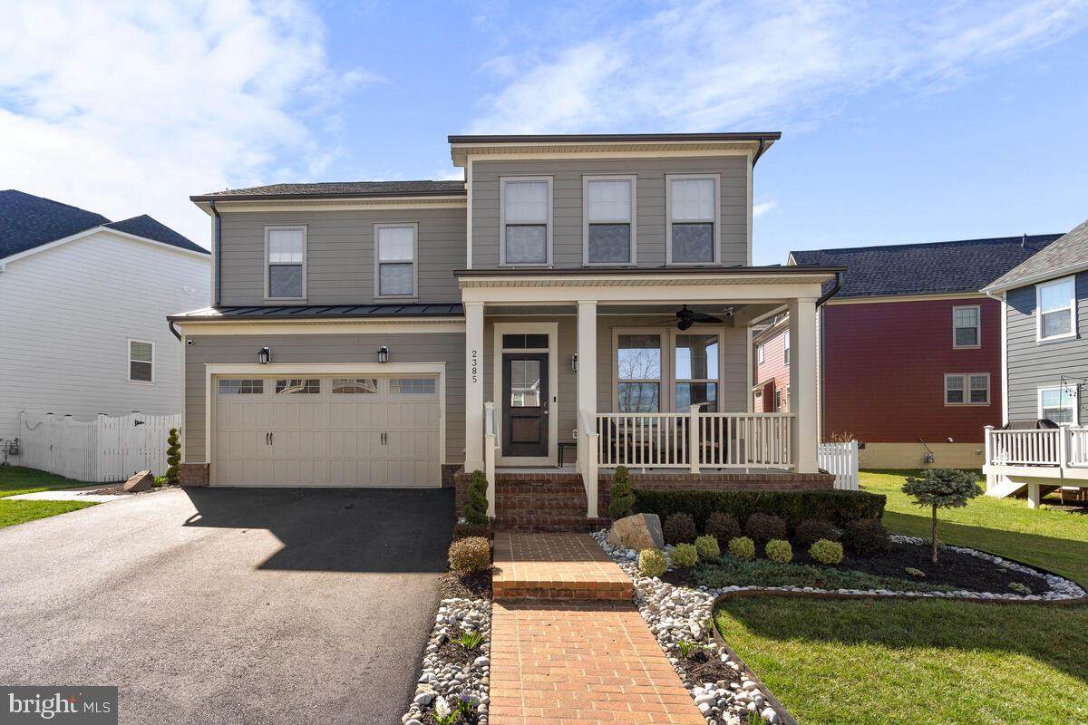 2385 Harmsworth Drive - Photo 1