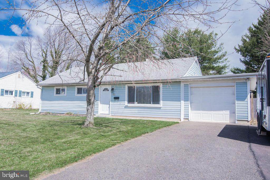 791 Henry Avenue - Photo 1