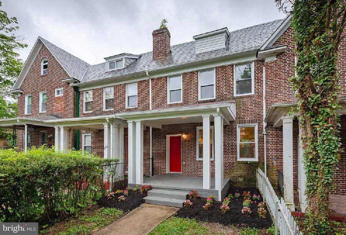 4005 Woodhaven Avenue - Photo 1