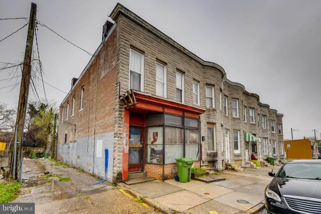 1901 Riggs Avenue - Photo 1
