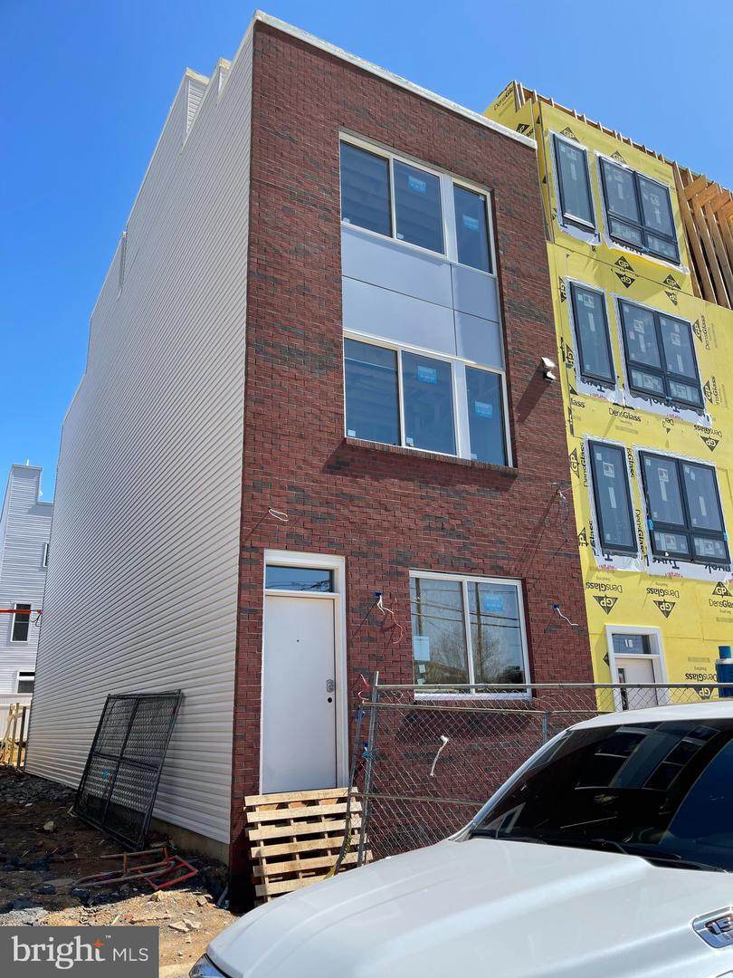 1725 21ST Street - Photo 1