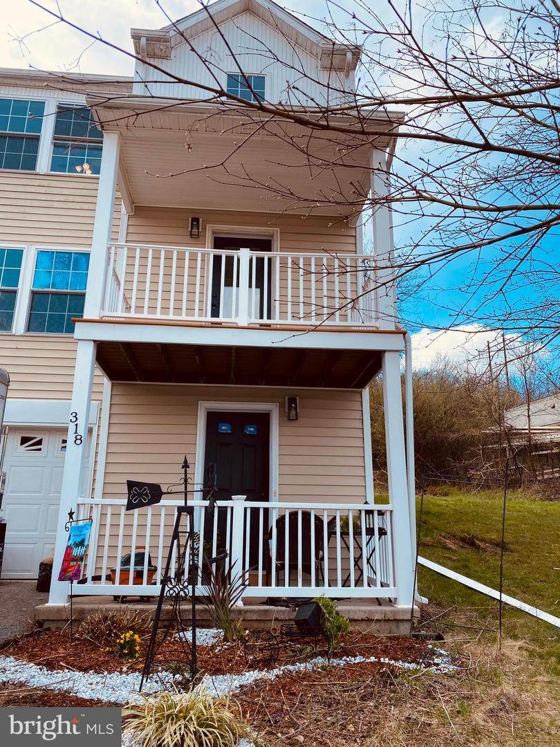 318 Community Lane - Photo 1