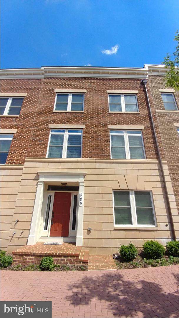 505 Uptown Street - Photo 1