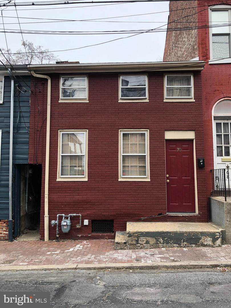 70 Howard Avenue - Photo 1