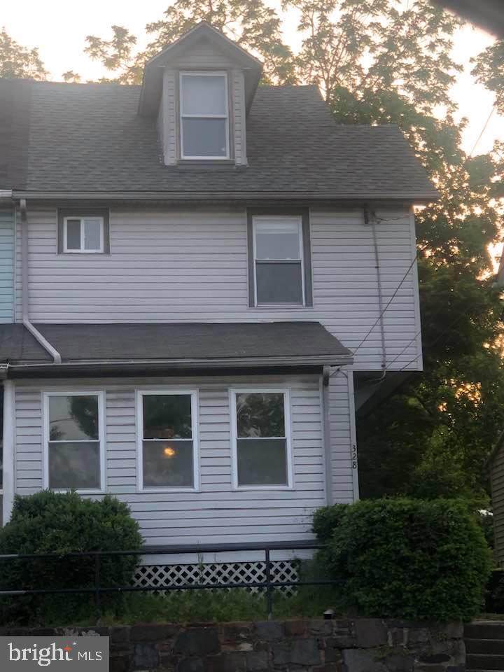 328 York Road - Photo 1