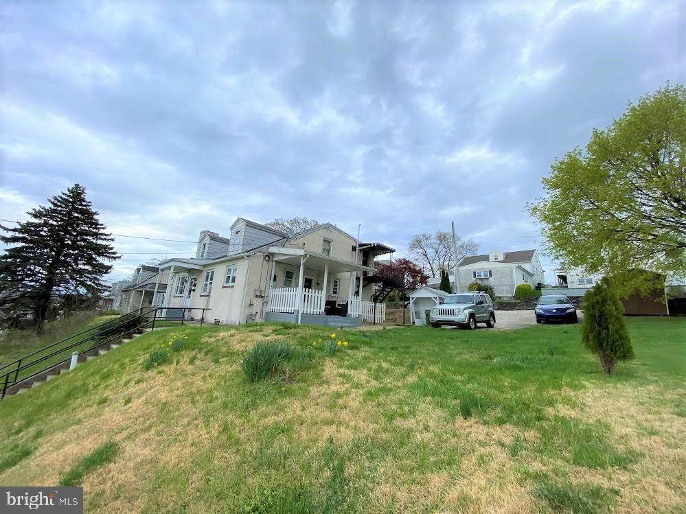 814 Bush Street - Photo 1