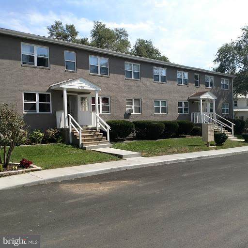 1700 Roberts Street - Photo 1