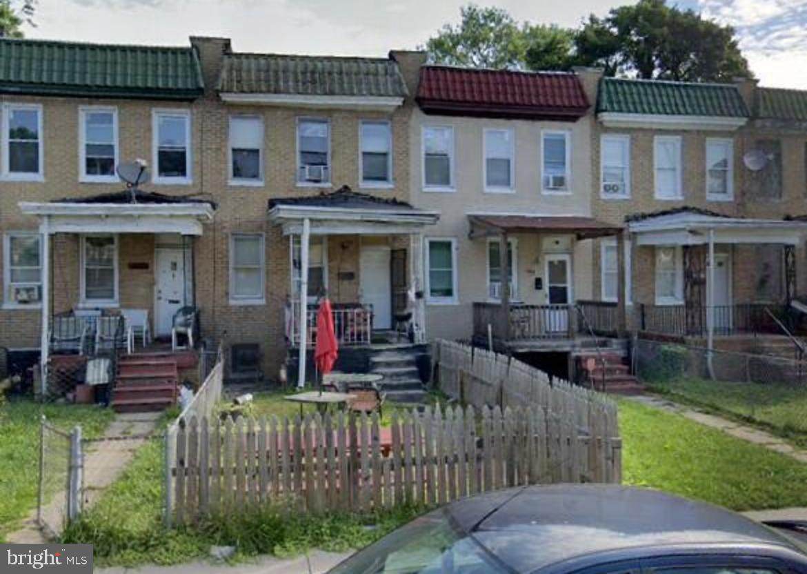 4965 Edgemere Avenue - Photo 1