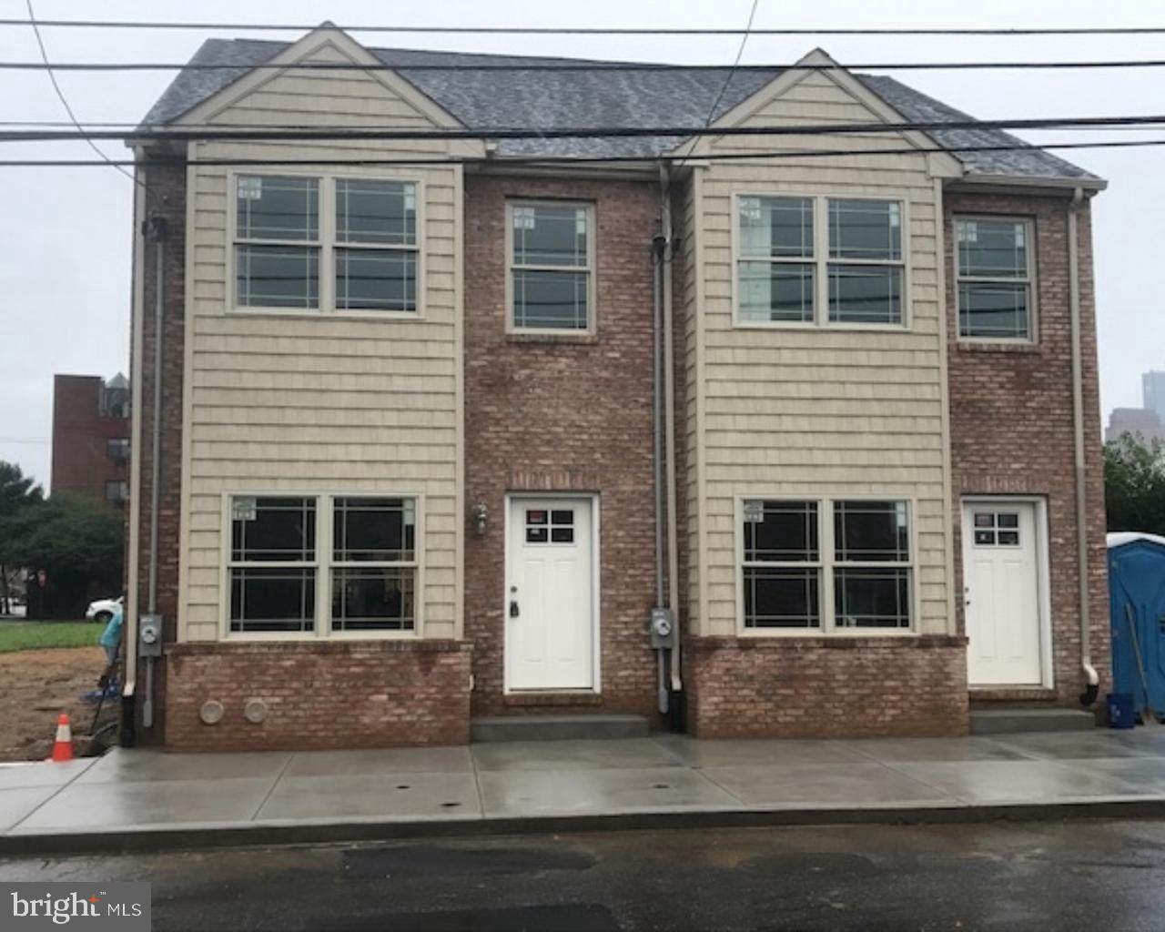 1002 Fairmount Avenue - Photo 1