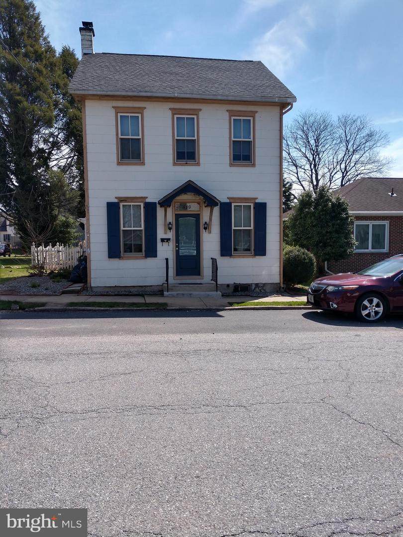 419 Keller Street - Photo 1