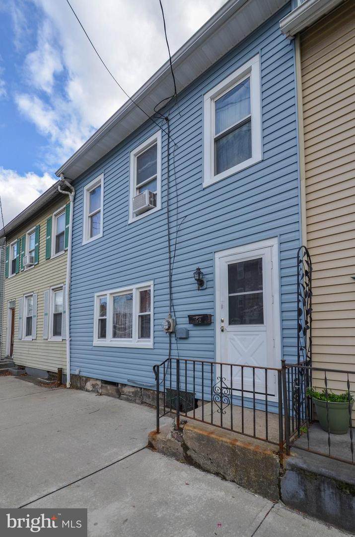52 Sitgreaves Street - Photo 1