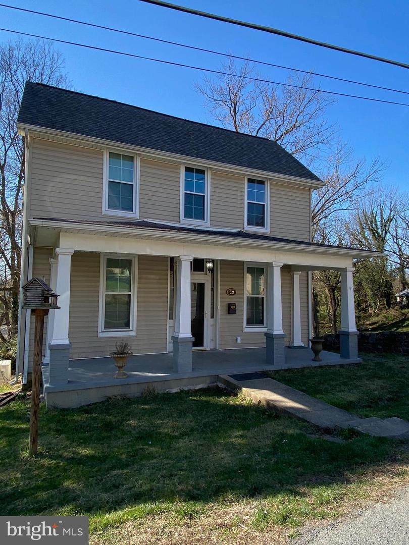 521 Washington Street - Photo 1