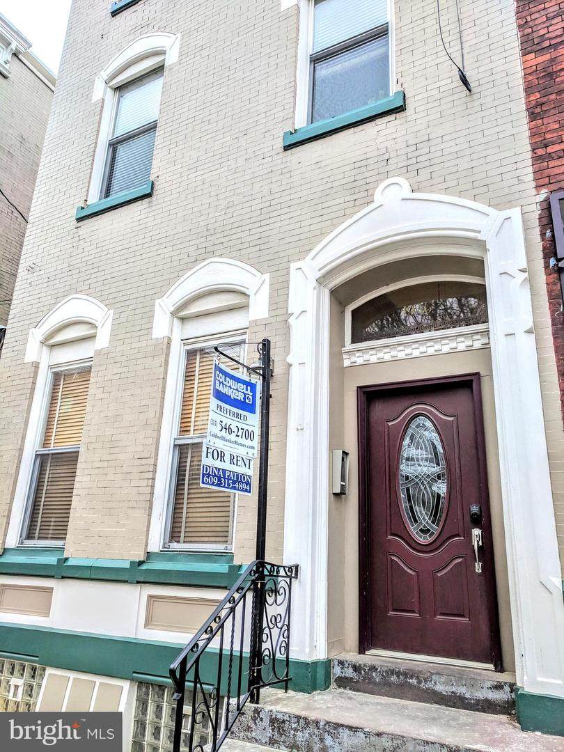 1936 7TH Street - Photo 1