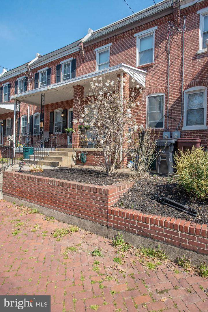 1905 16TH Street - Photo 1