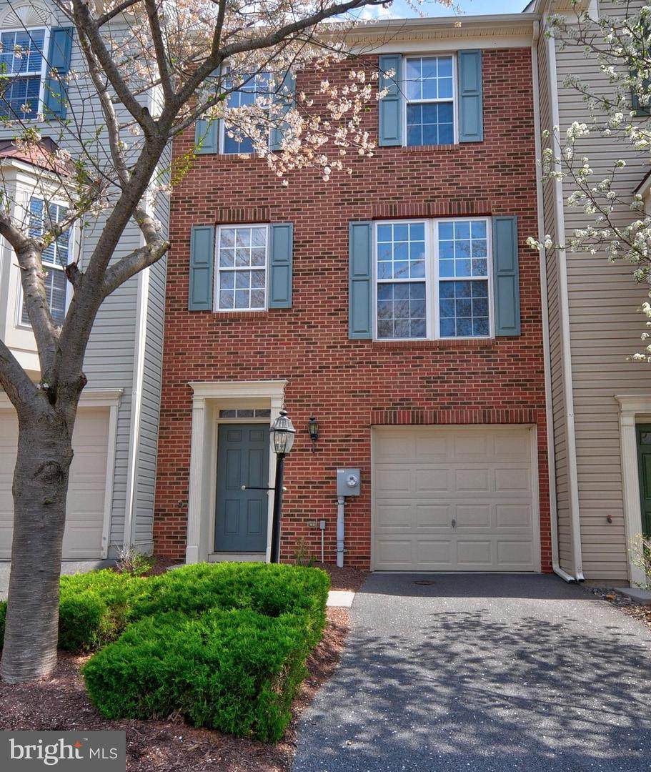 138 Pittman Court - Photo 1