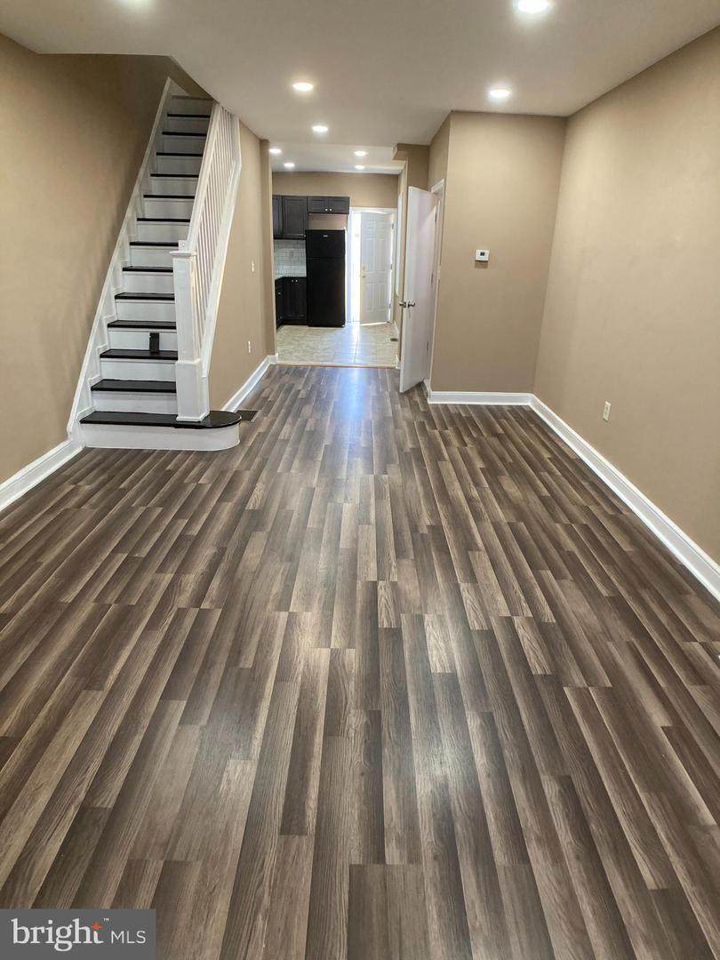 207 Cambria Street - Photo 1