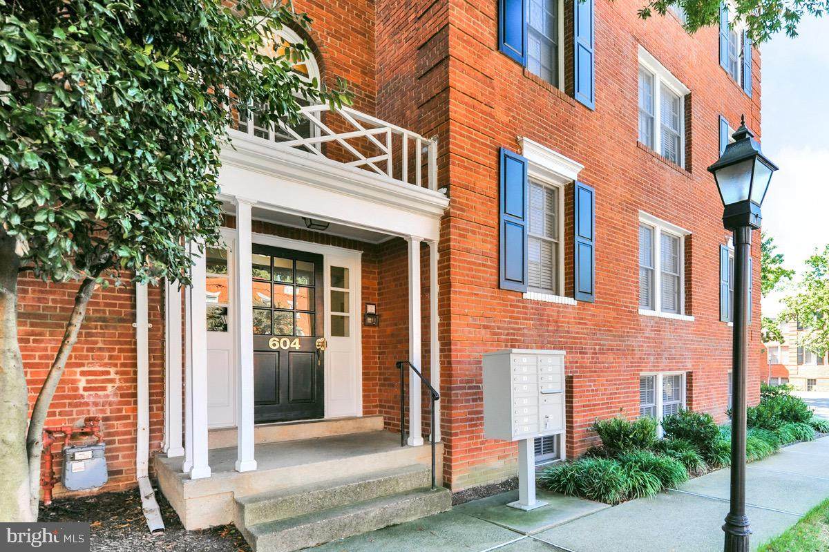 604 Bashford Lane - Photo 1