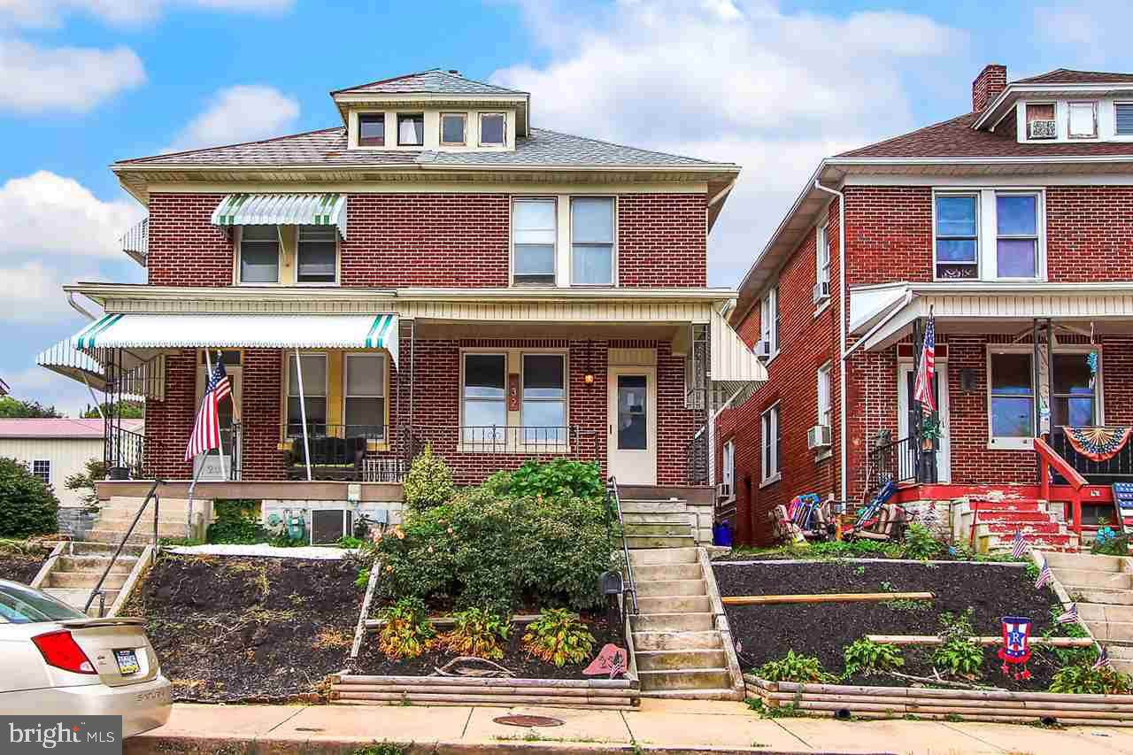 232 Wise Avenue - Photo 1