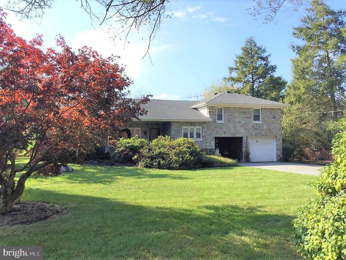 541 Baltimore Street - Photo 1