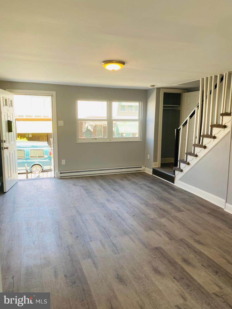 1736 Ruby Street - Photo 1