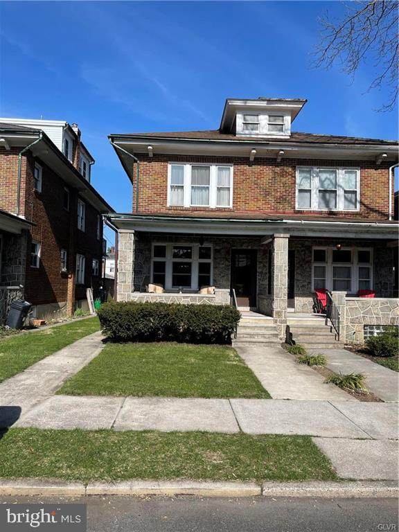 623 24TH Street - Photo 1